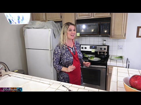 ❤️ Belle-mère qui le traie dans la cuisine avant son rendez-vous. ❤❌ Porno dur at porn fr.hentai-for.ru ❌